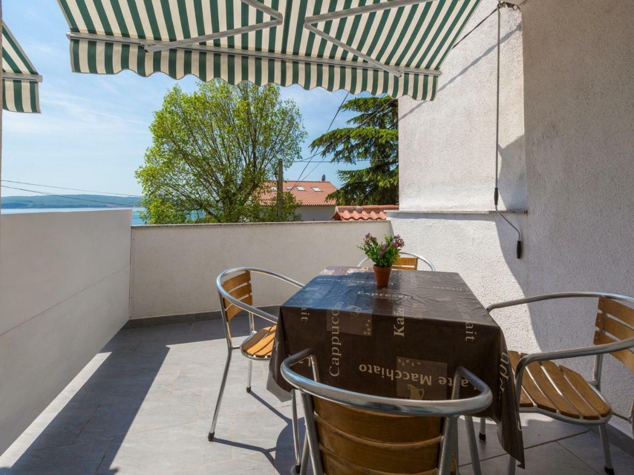 Apartment Jadranka Dramalj Bagian luar foto