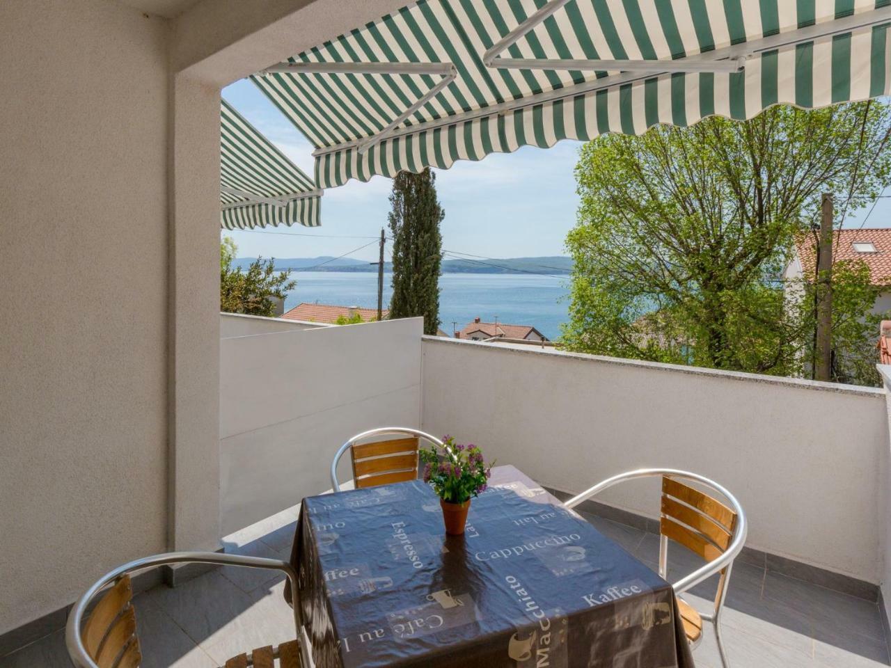 Apartment Jadranka Dramalj Bagian luar foto