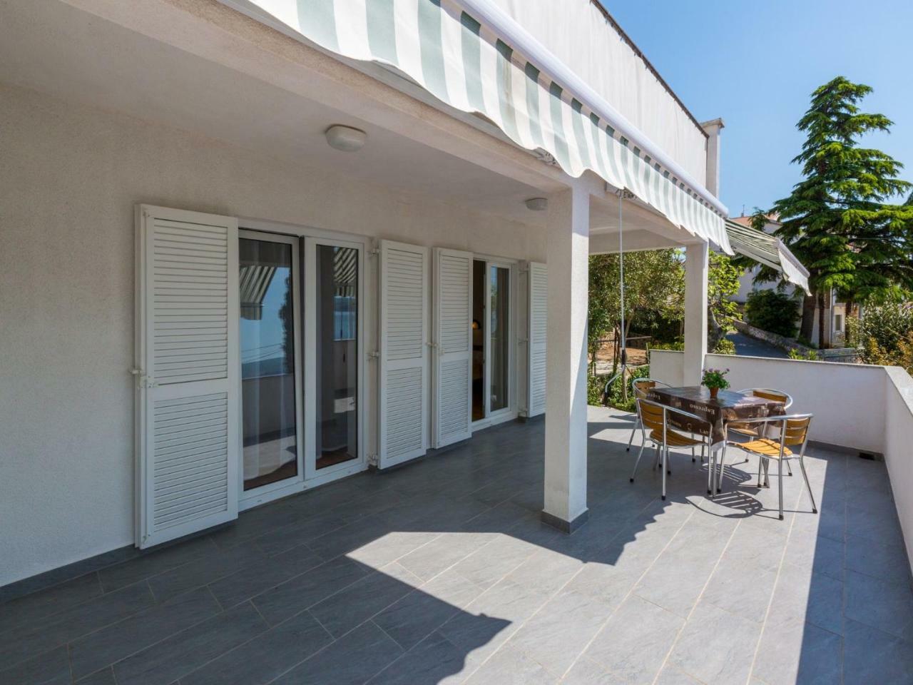 Apartment Jadranka Dramalj Bagian luar foto