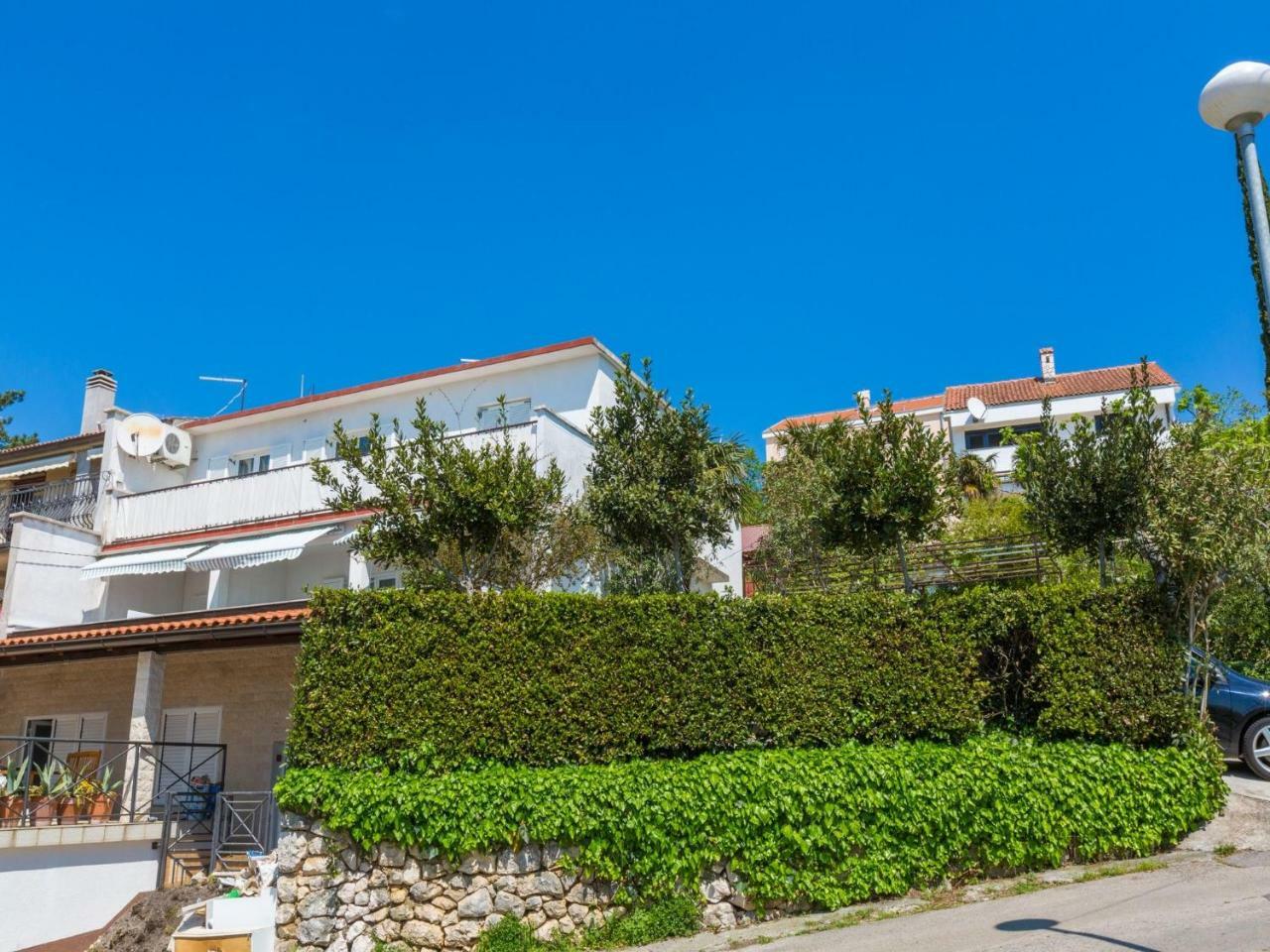Apartment Jadranka Dramalj Bagian luar foto